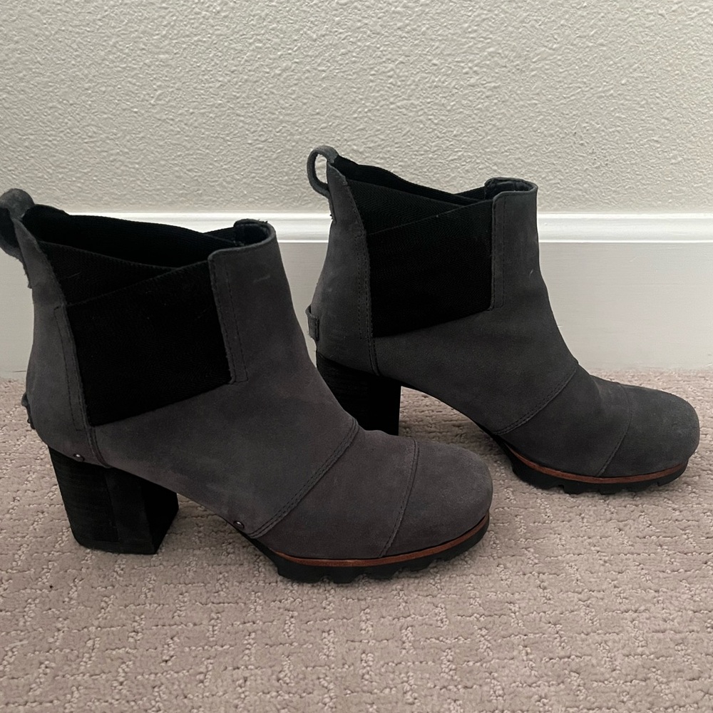 Sorel heel boots